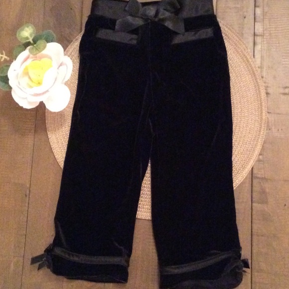 Circo velveteen pants. Size2T.